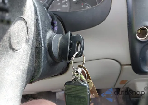 1999 Mazda B3000 Se/Tl z USA, uszkodzony, nr VIN 4F4YR16V8XTM42607